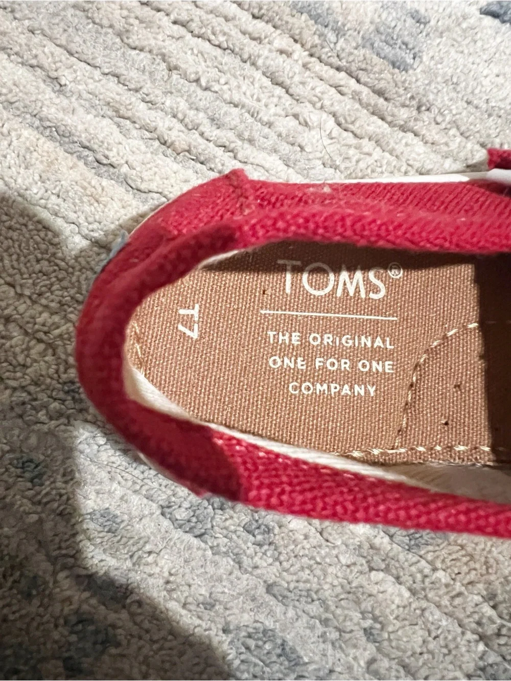 TOMS Toddler Red Canvas Slip On Shoes Kids Alpargata Casual Lightweight, Size 7T